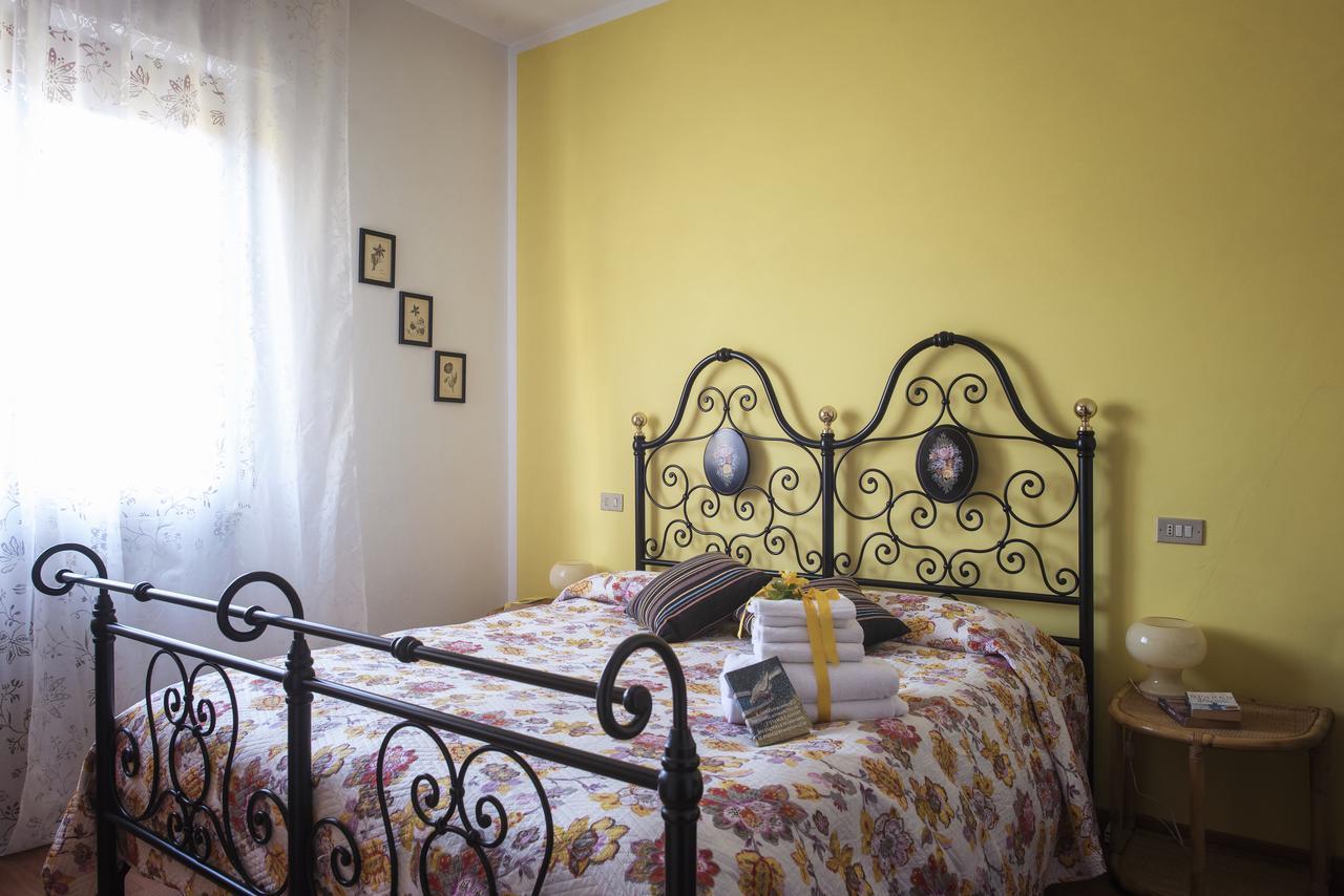 Albergo La Bussola Abbadia San Salvator Exterior foto